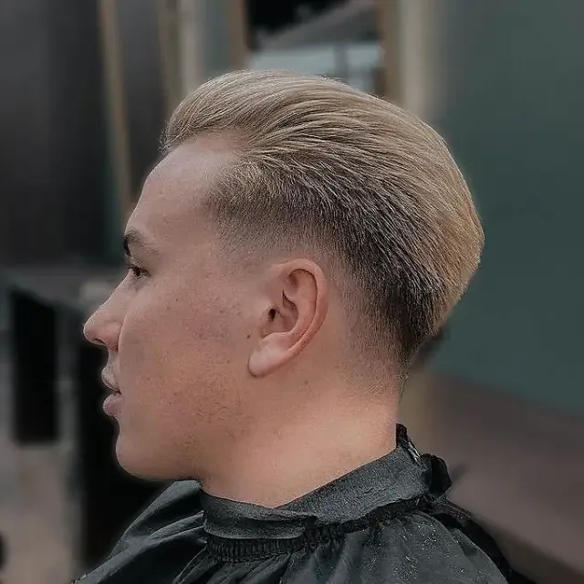 Blond toning at Gentlemen Barber Shop Krakow in Kazimierz
